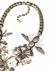 BEES AND FLOWERS NECKLACE